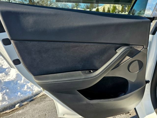 Used 2023 Tesla Model Y Long Range image 26
