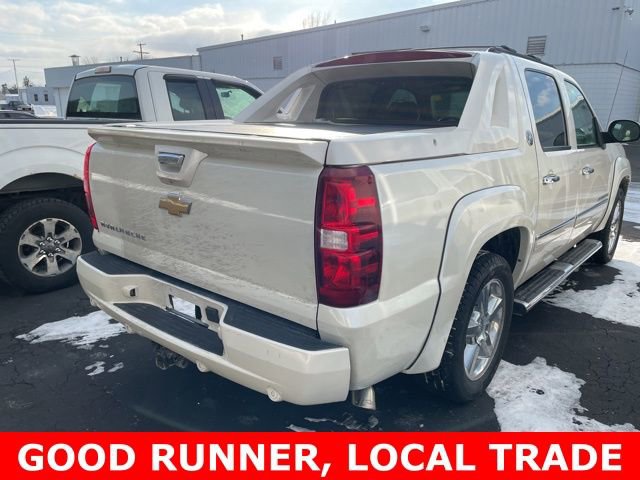 Used 2013 Chevrolet Avalanche LTZ image 12