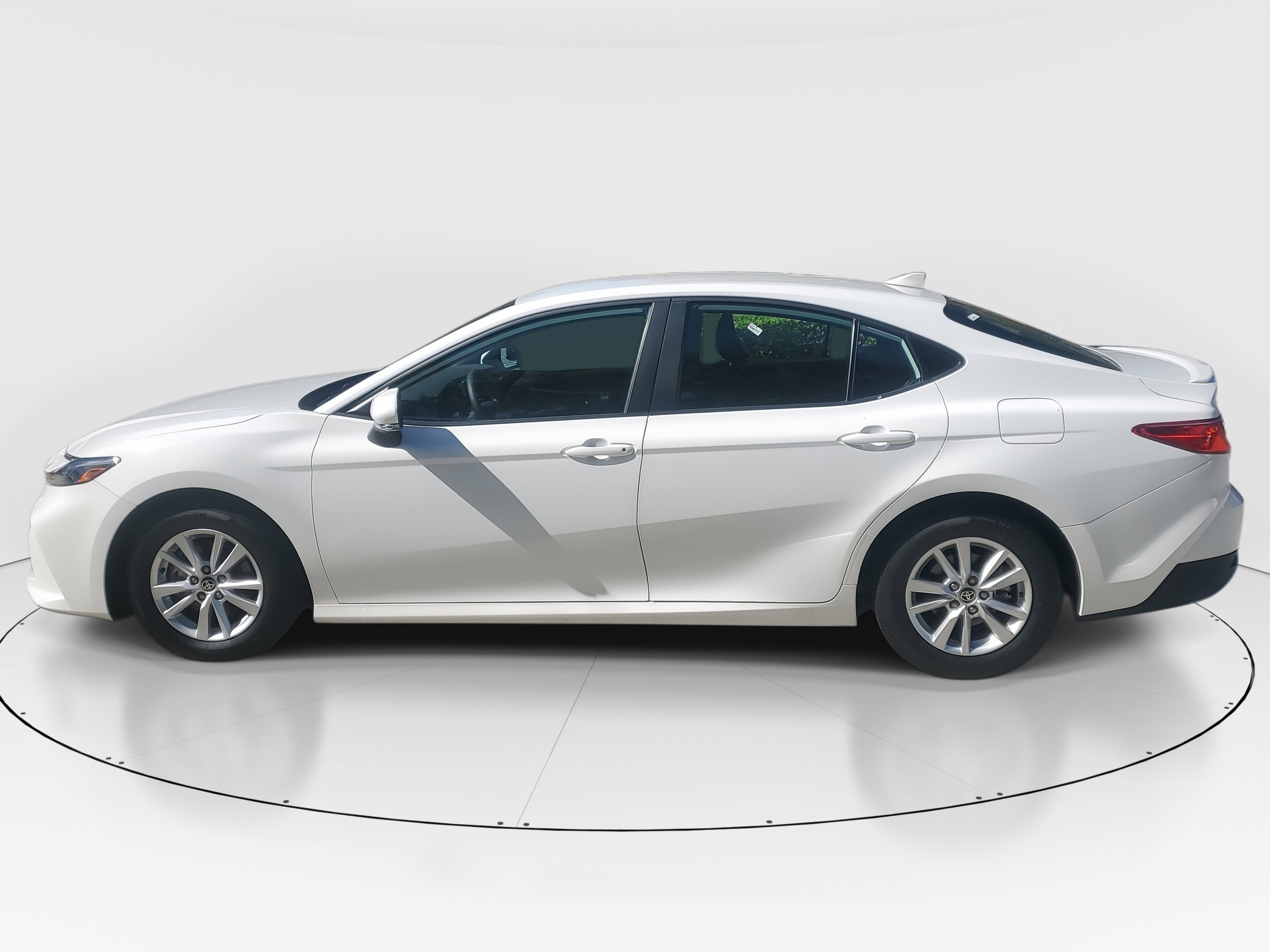 Certified 2025 Toyota Camry LE image 6