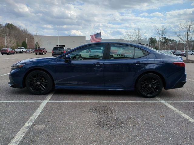 Used 2025 Toyota Camry SE FWD image 7