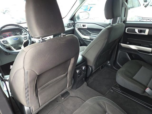 Used 2022 Ford Explorer XLT image 41
