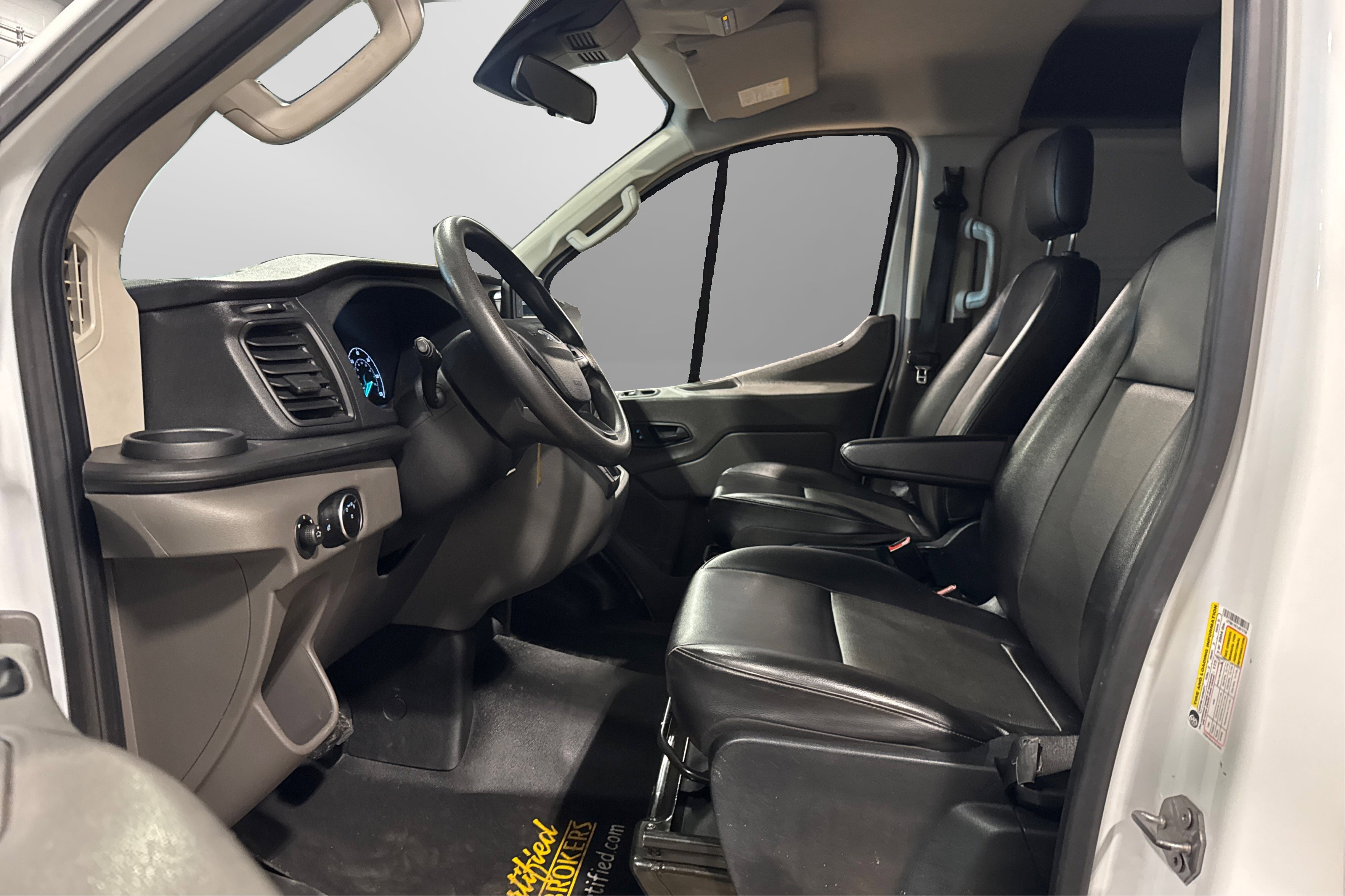 Used 2020 Ford Transit 250 Low Roof image 18