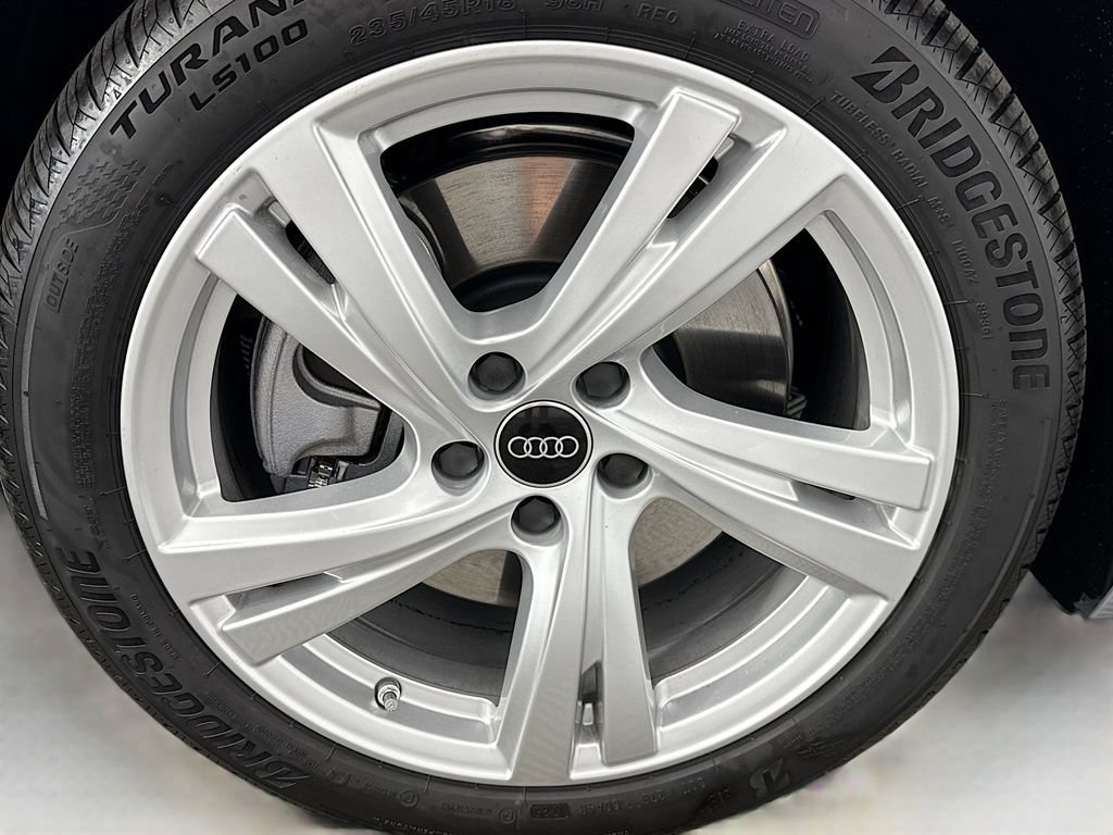 Used 2025 Audi A5 2.0T Premium AWD/4WD image 32