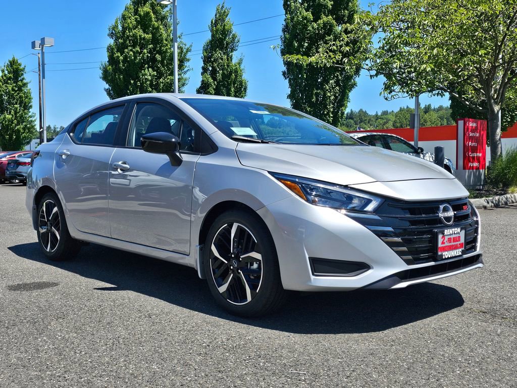 New 2025 Nissan Versa SR w/ Trunk Package image 2