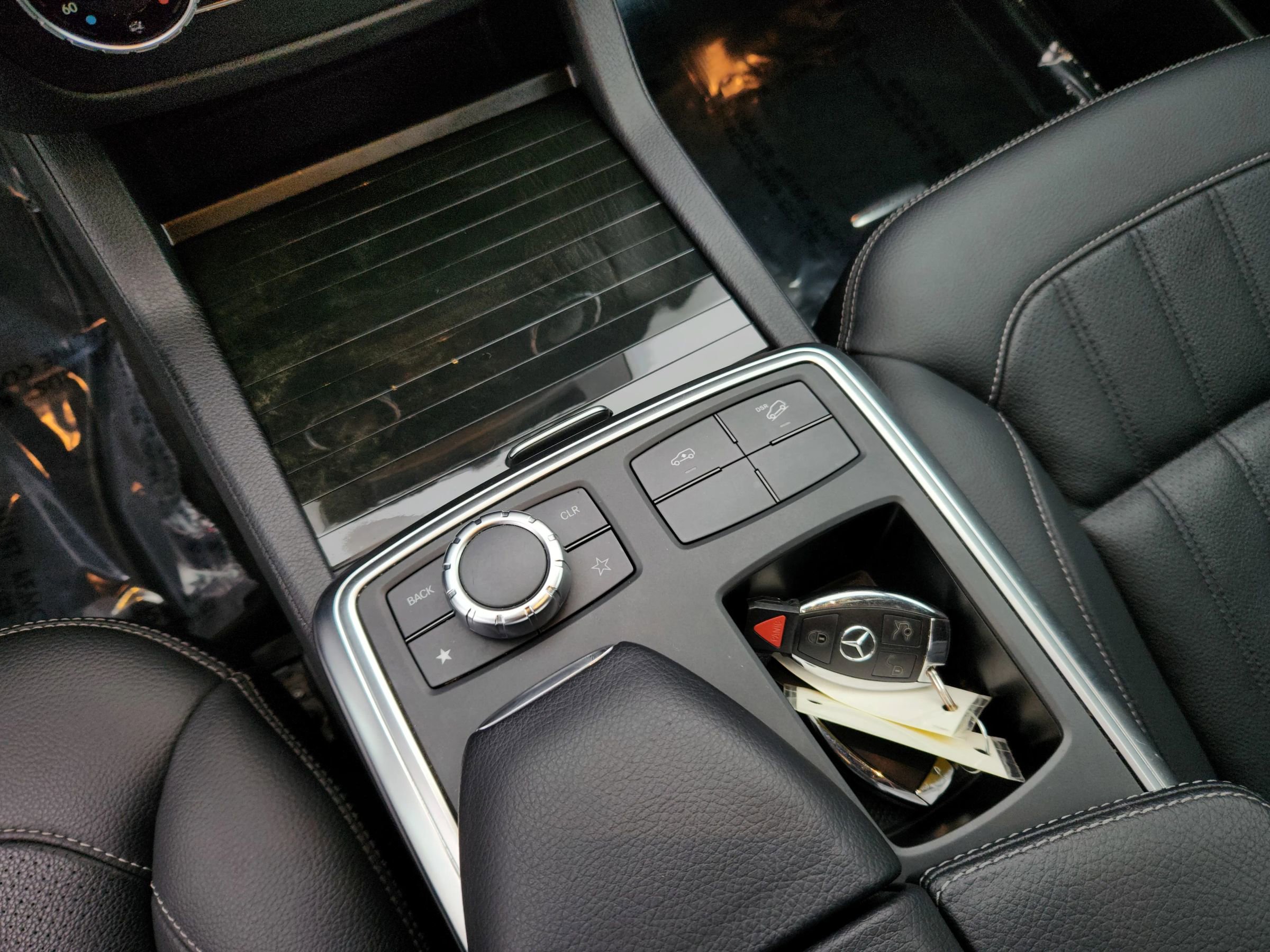 Used 2016 Mercedes-Benz GL 320 BlueTEC 4MATIC w/ Premium I Package image 13