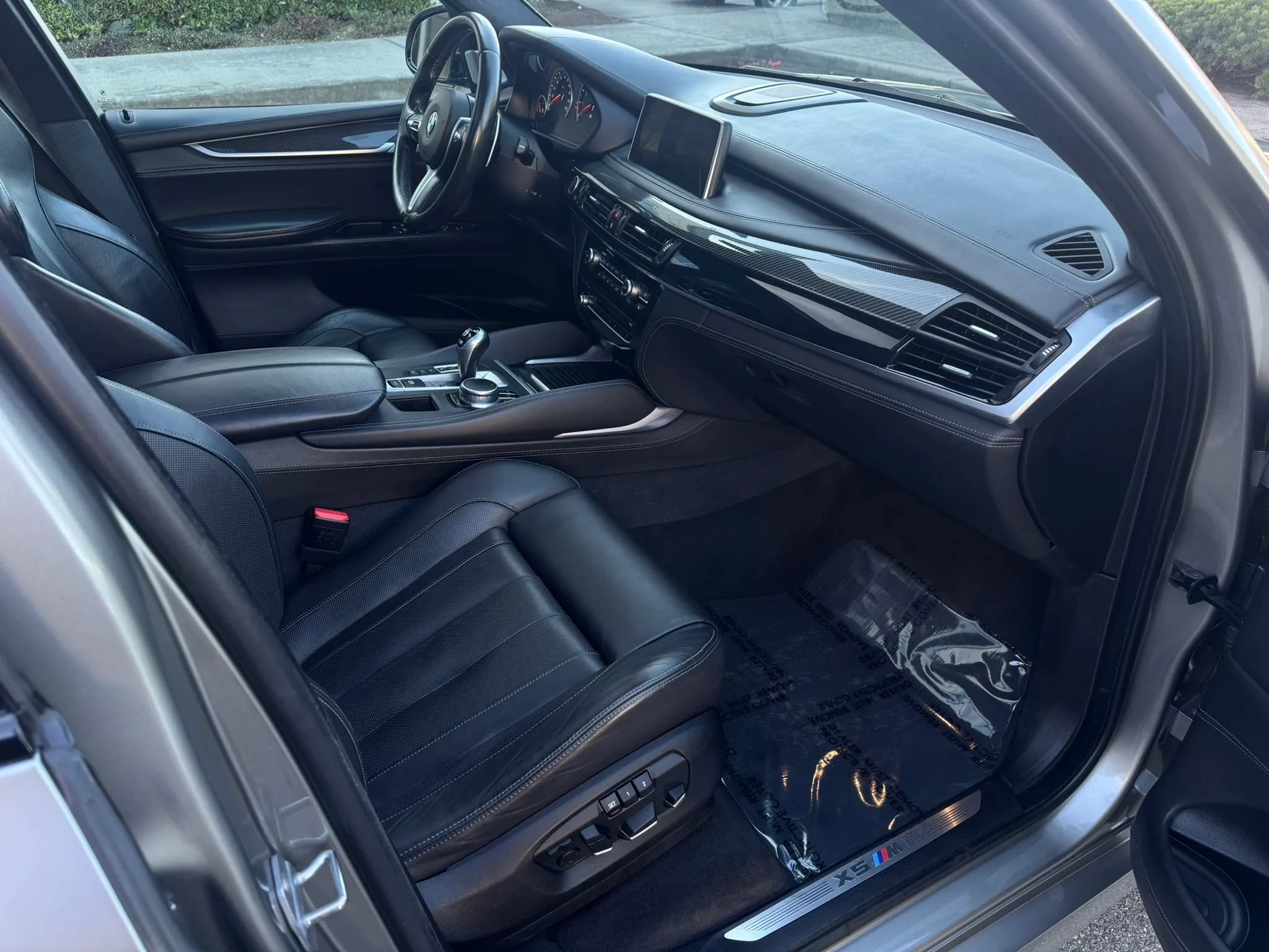 Used 2017 BMW X5 M AWD/4WD image 29