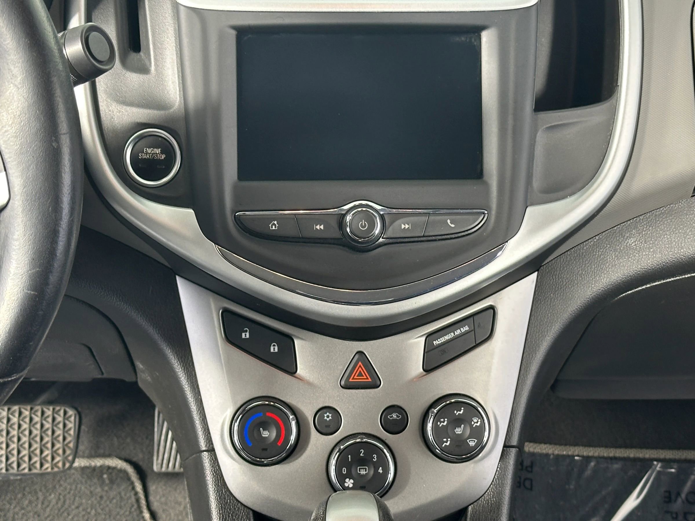 Used 2018 Chevrolet Sonic LT w/ Convenience Package image 34