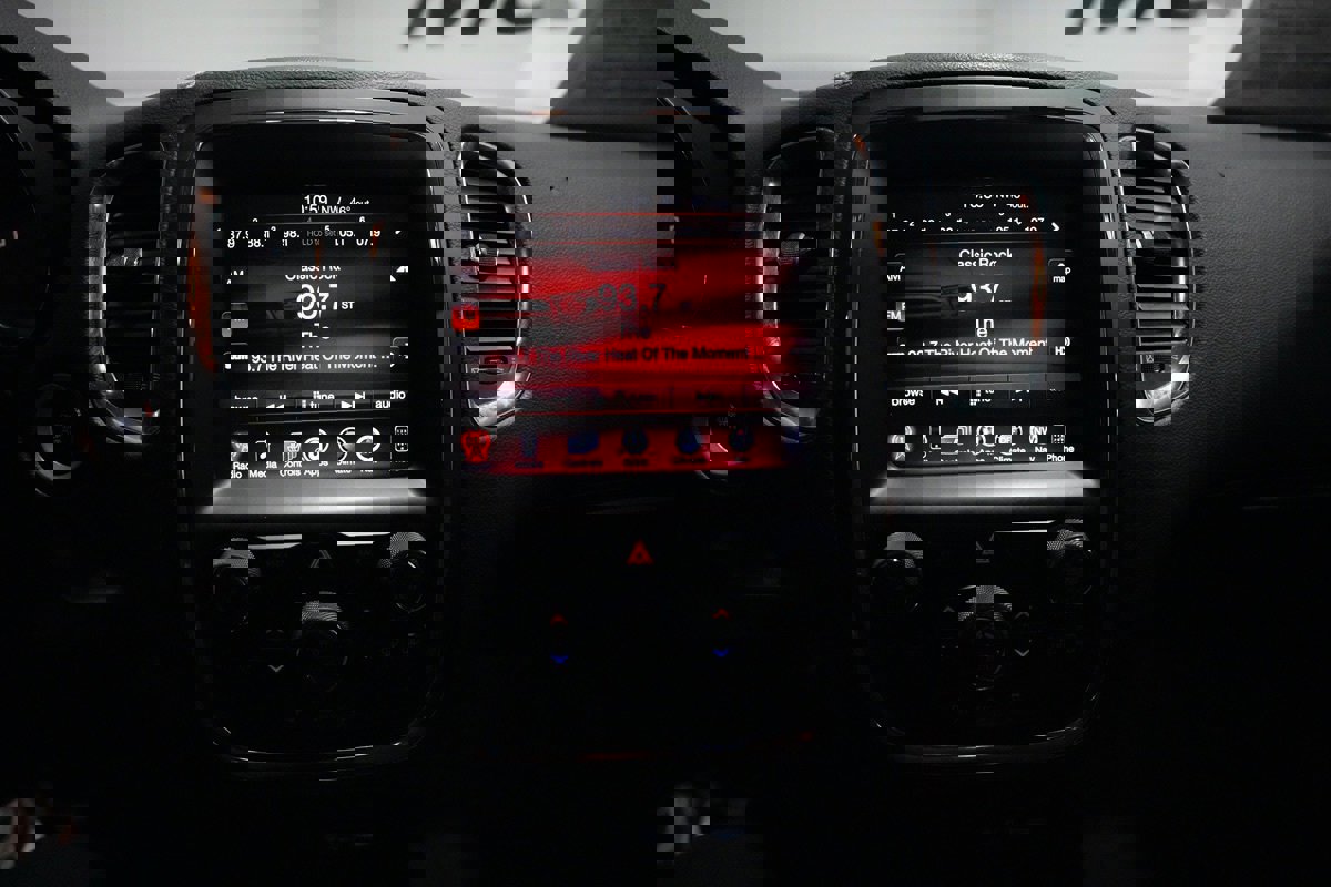 Used 2015 Dodge Durango Limited w/ Premium Group image 8