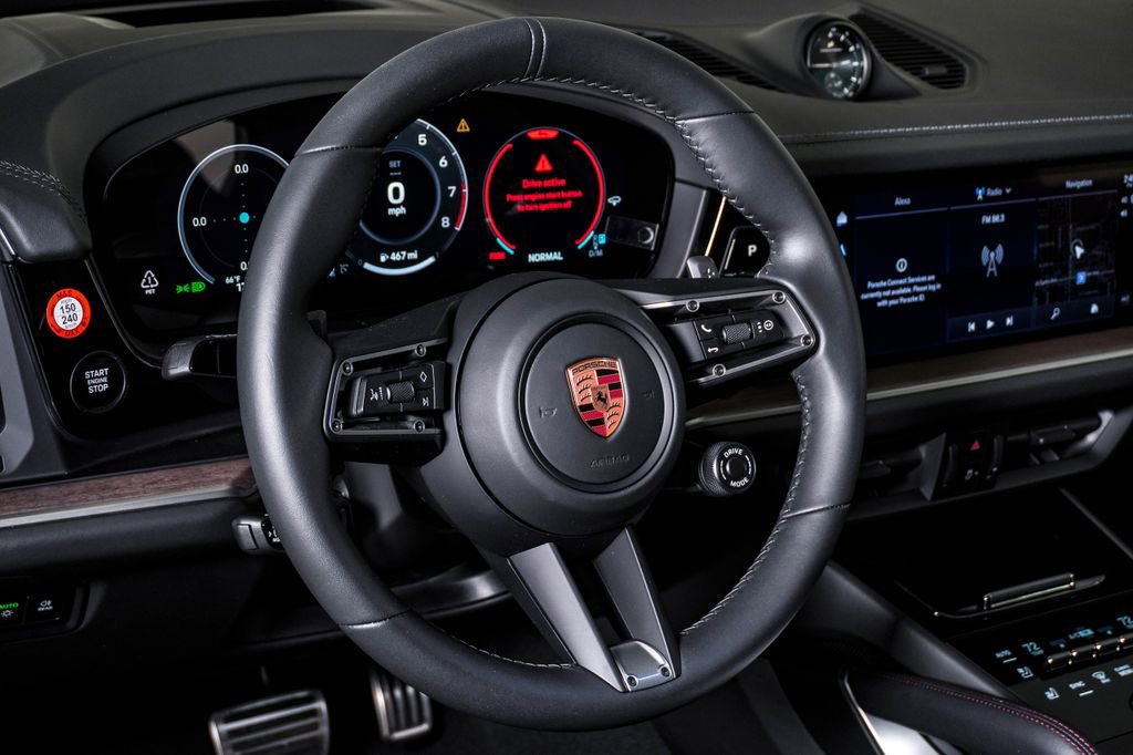New 2026 Porsche Cayenne GTS AWD/4WD image 18