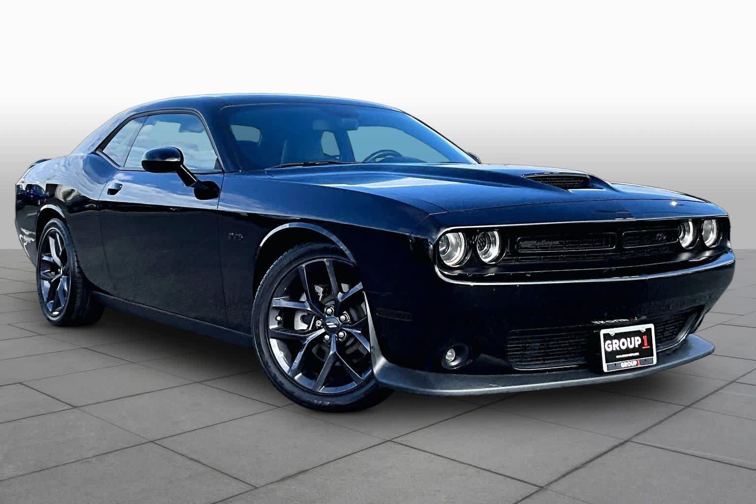Used 2023 Dodge Challenger R/T w/ Plus Package RWD image 3