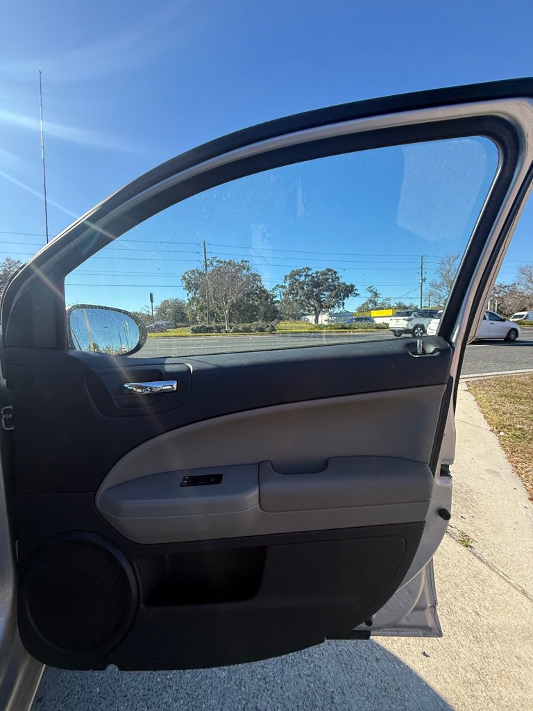 Used 2012 Dodge Caliber SXT image 13