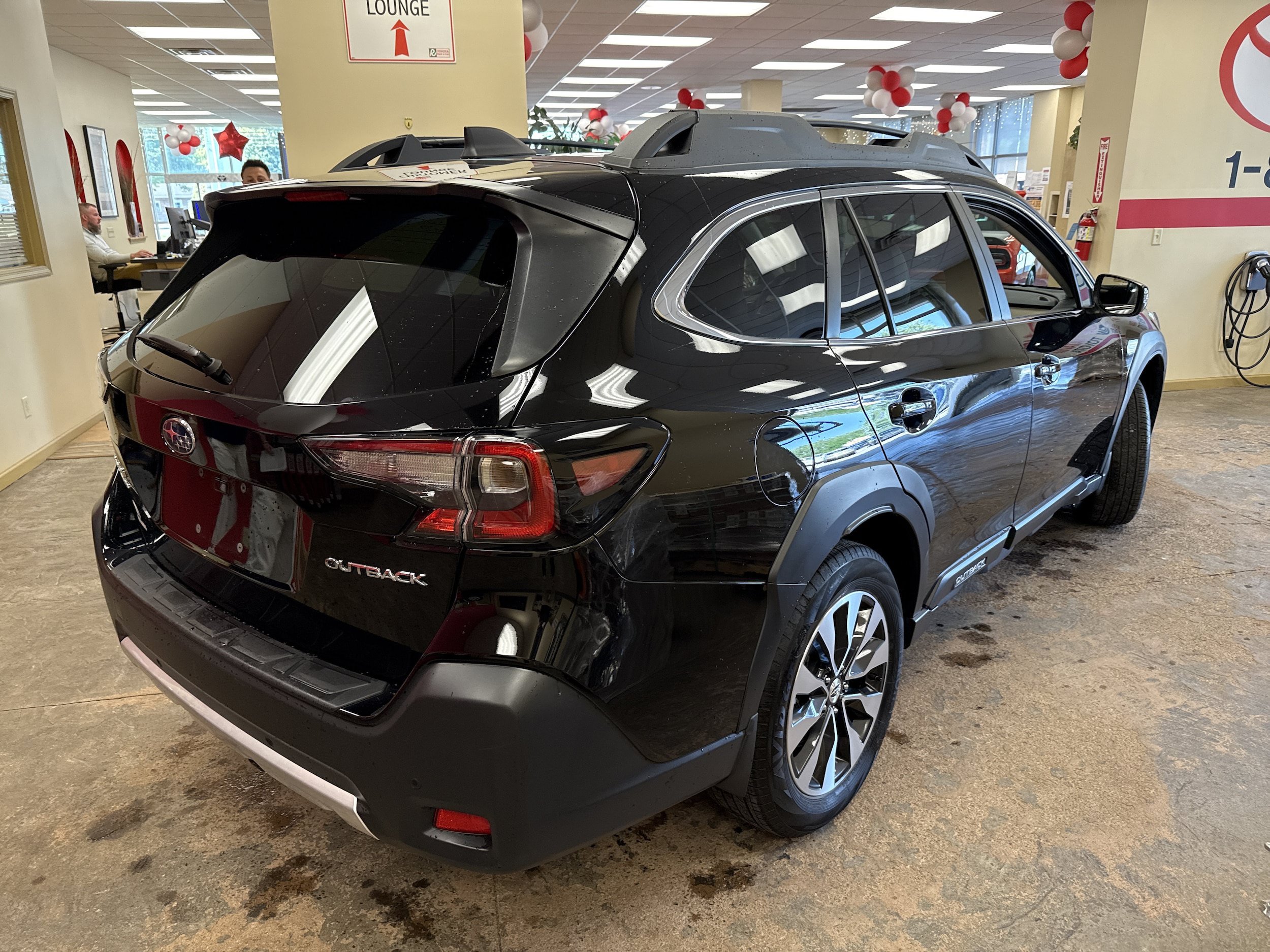 Used 2025 Subaru Outback Limited AWD/4WD image 10