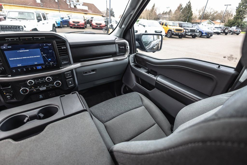 Used 2024 Ford F150 XLT AWD/4WD image 25