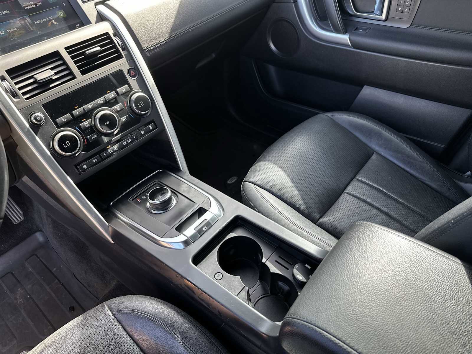 Used 2019 Land Rover Discovery Sport HSE image 21