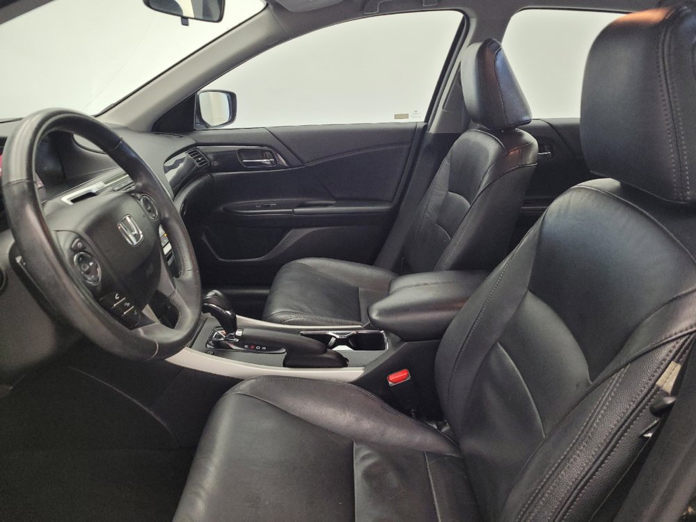 Used 2015 Honda Accord Sport image 17