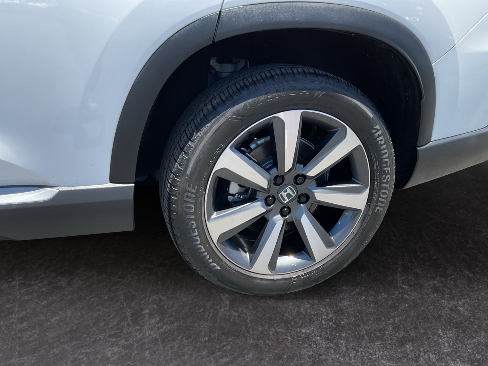 Used 2025 Honda Pilot Touring image 9