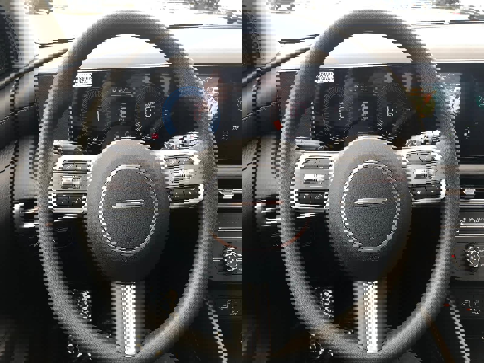 New 2026 Hyundai Tucson SE image 9