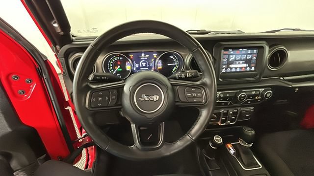 Used 2023 Jeep Wrangler Unlimited w/ Cold Weather Group AWD/4WD image 13