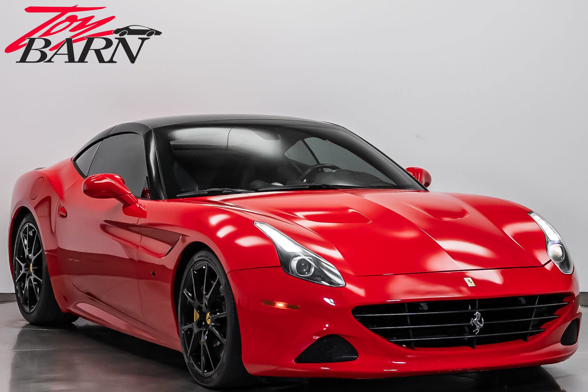 Used 2016 Ferrari California T RWD image 15