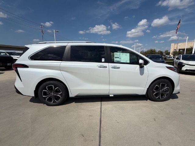 New 2026 Toyota Sienna Platinum AWD/4WD image 3