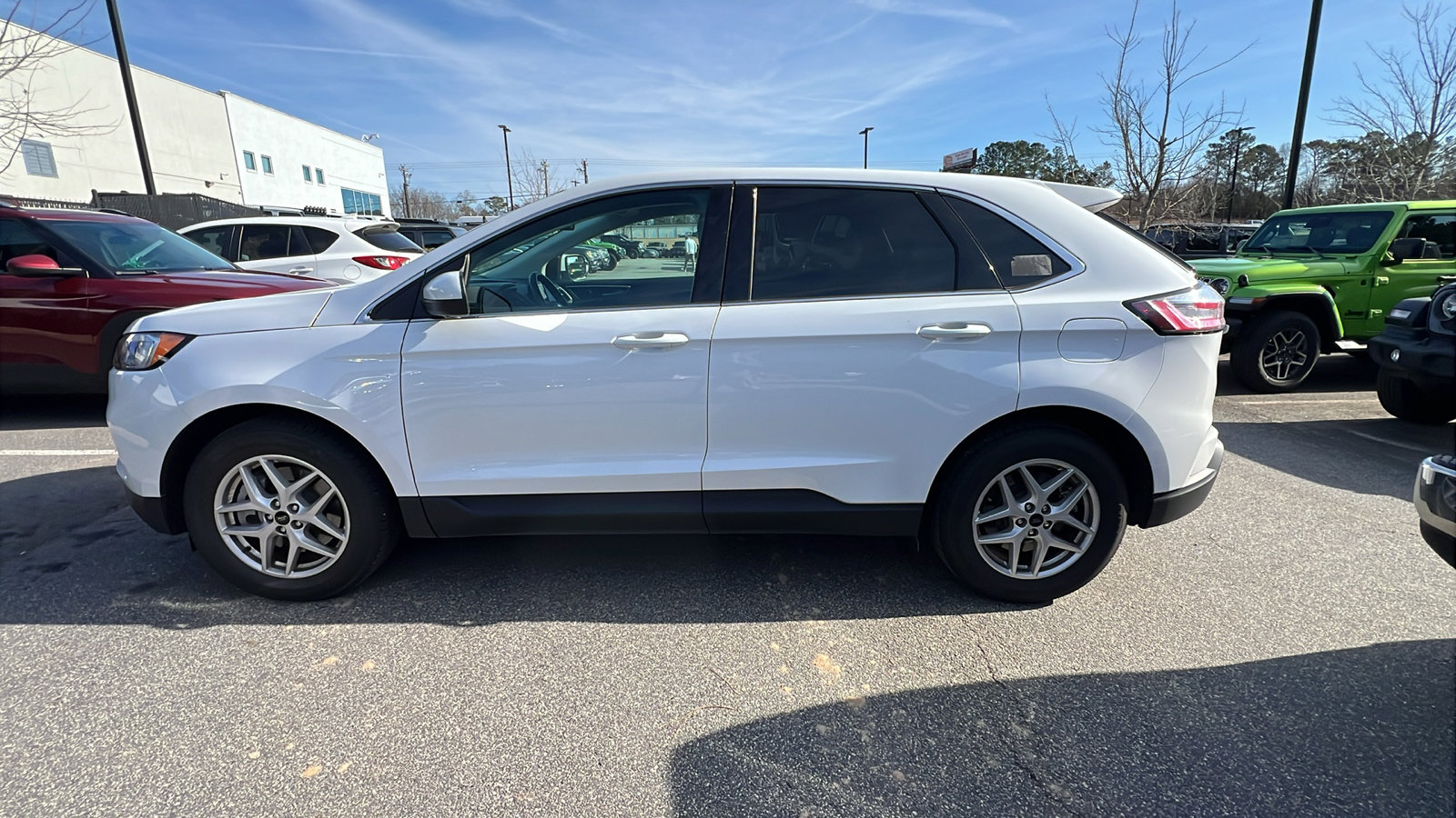Used 2024 Ford Edge SEL image 11