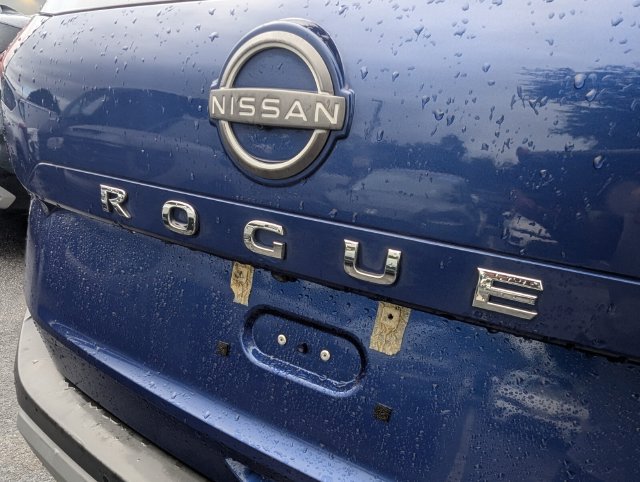 Certified 2022 Nissan Rogue S FWD image 9