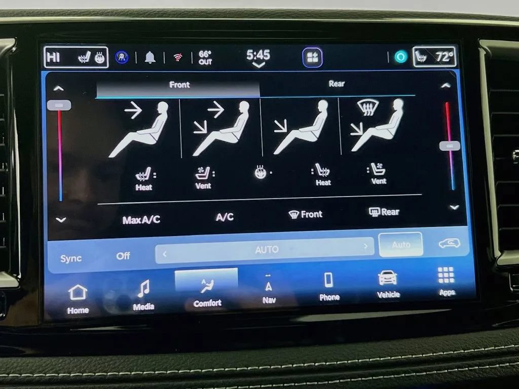 New 2027 Chrysler Pacifica Limited w/ Family Tech Group FWD image 17