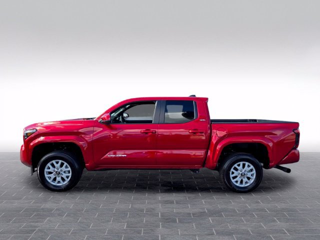 Used 2026 Toyota Tacoma SR5 AWD/4WD image 4