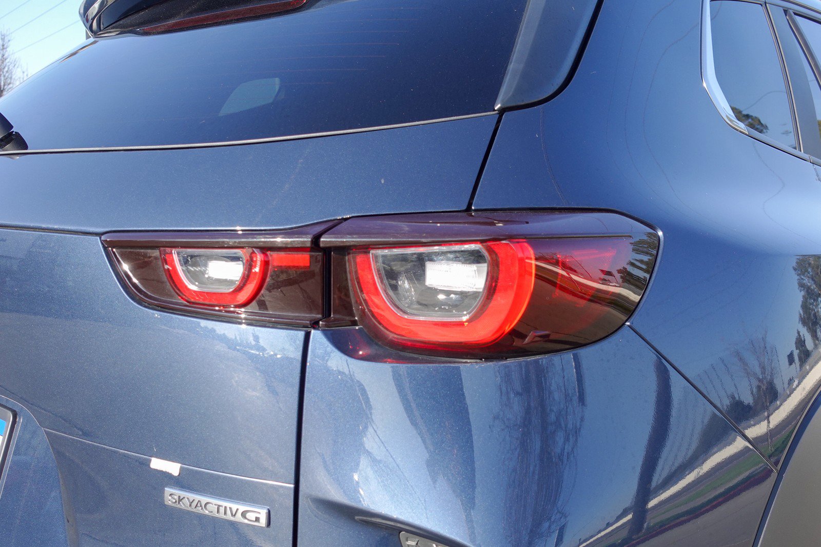 Certified 2025 MAZDA CX-50 AWD 2.5 S w/ Premium Package image 5