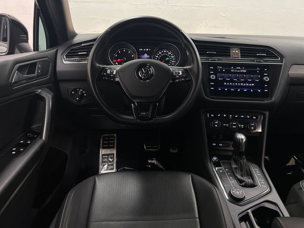 Used 2021 Volkswagen Tiguan SE R-Line image 15