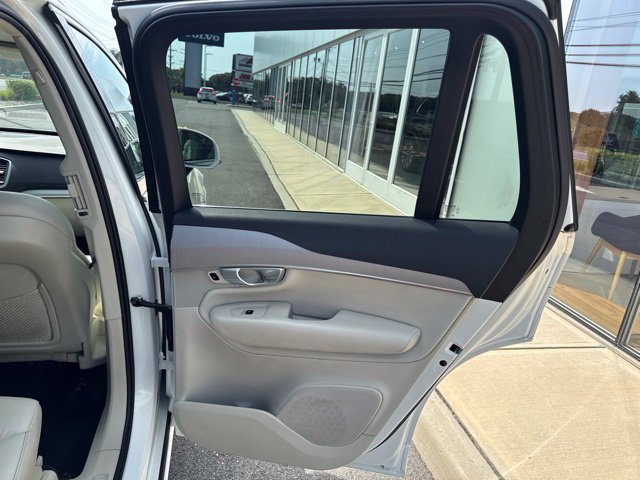 Certified 2024 Volvo XC90 B5 Core w/ Protection Package Premier AWD/4WD image 12