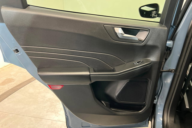 Used 2025 Ford Escape ST-Line Select image 18