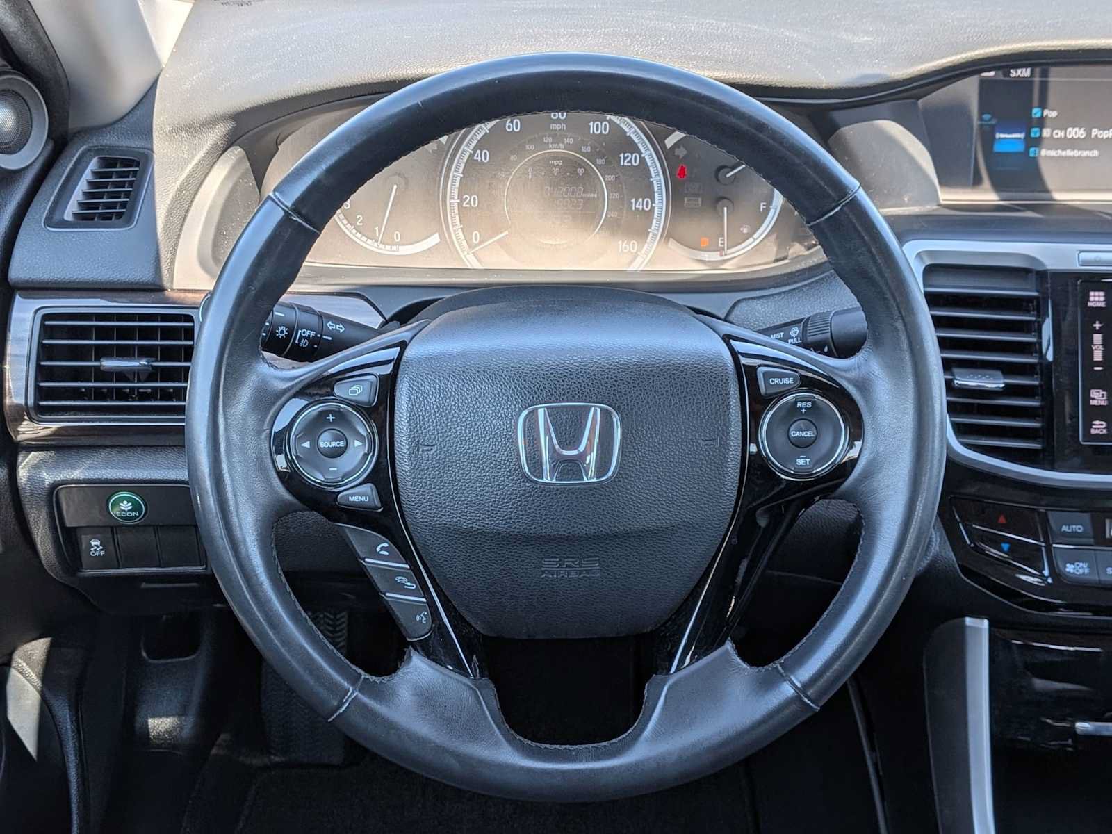 Certified 2017 Honda Accord EX-L image 21