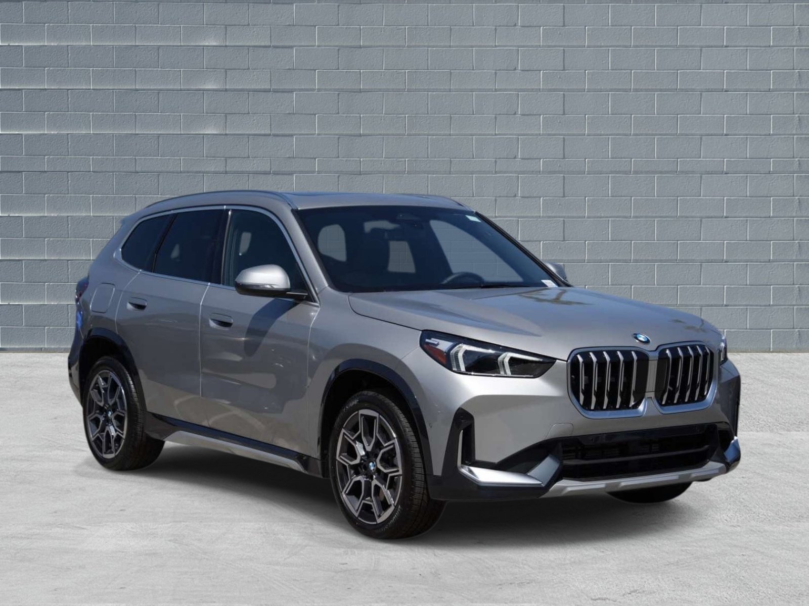 New 2026 BMW X1 xDrive28i w/ Convenience Package