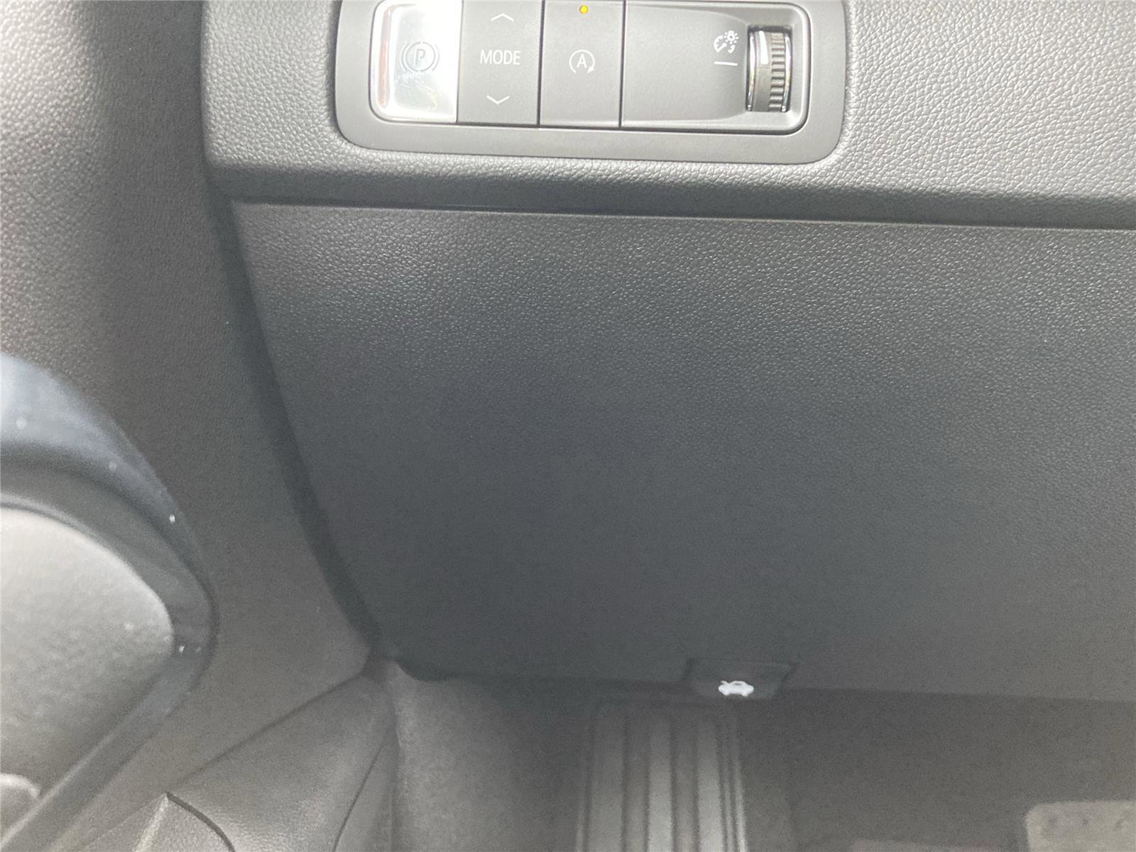 New 2026 Chevrolet Traverse LT w/ Sun and Wheel Package image 28