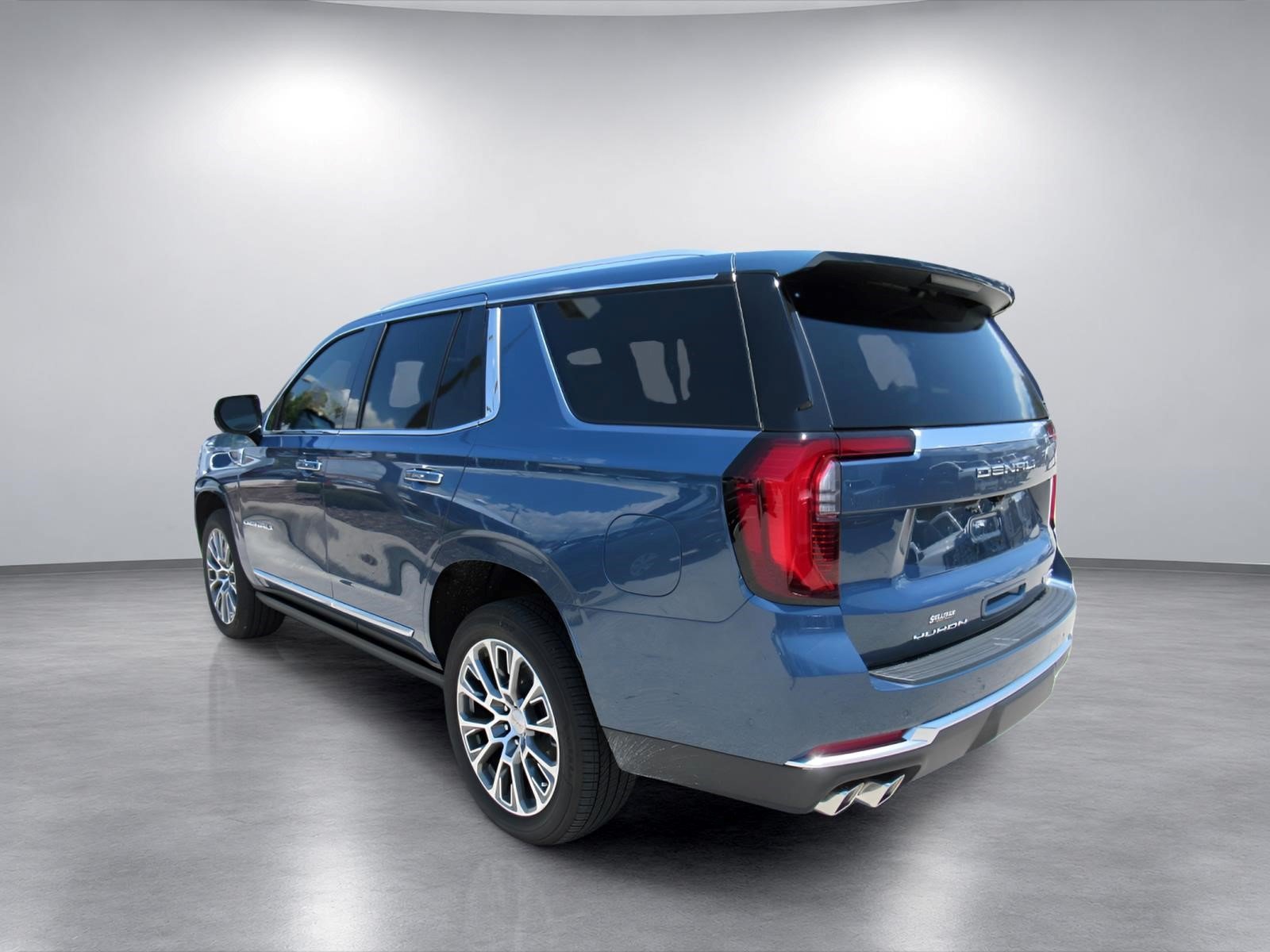 New 2026 GMC Yukon Denali w/ Sun & Power Step Package RWD image 5
