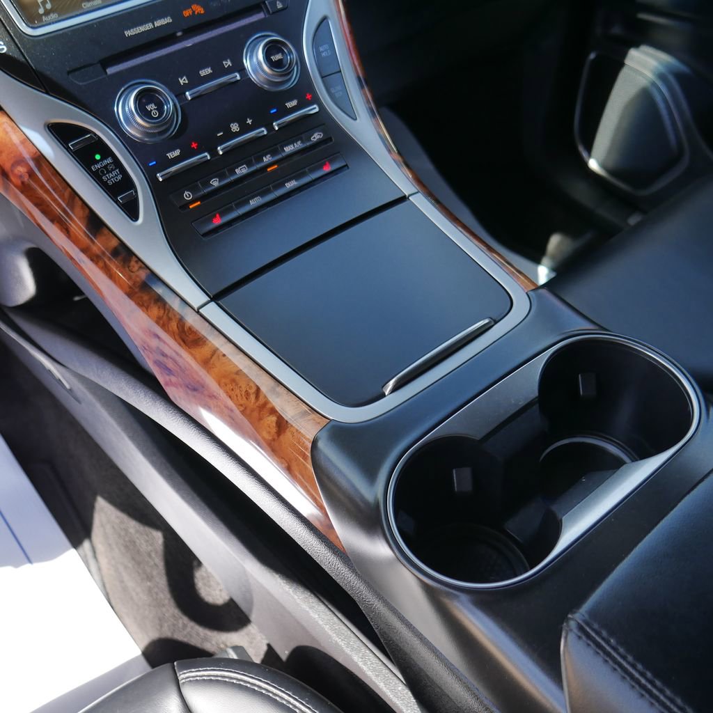 Used 2018 Lincoln MKX Select w/ Select Plus Package AWD/4WD image 29