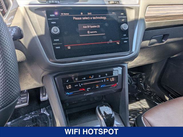 Certified 2022 Volkswagen Tiguan SEL R-Line AWD/4WD image 17