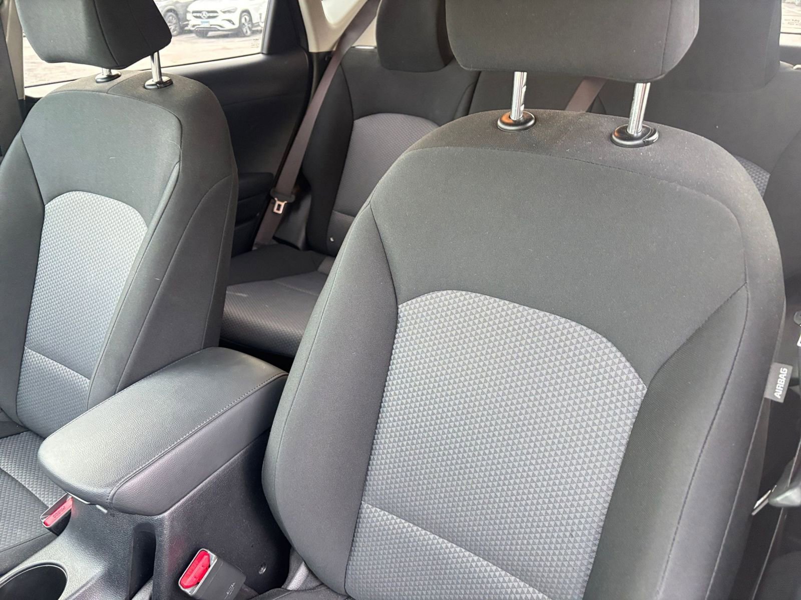 Used 2025 Kia Soul LX w/ LX Technology Package FWD image 34
