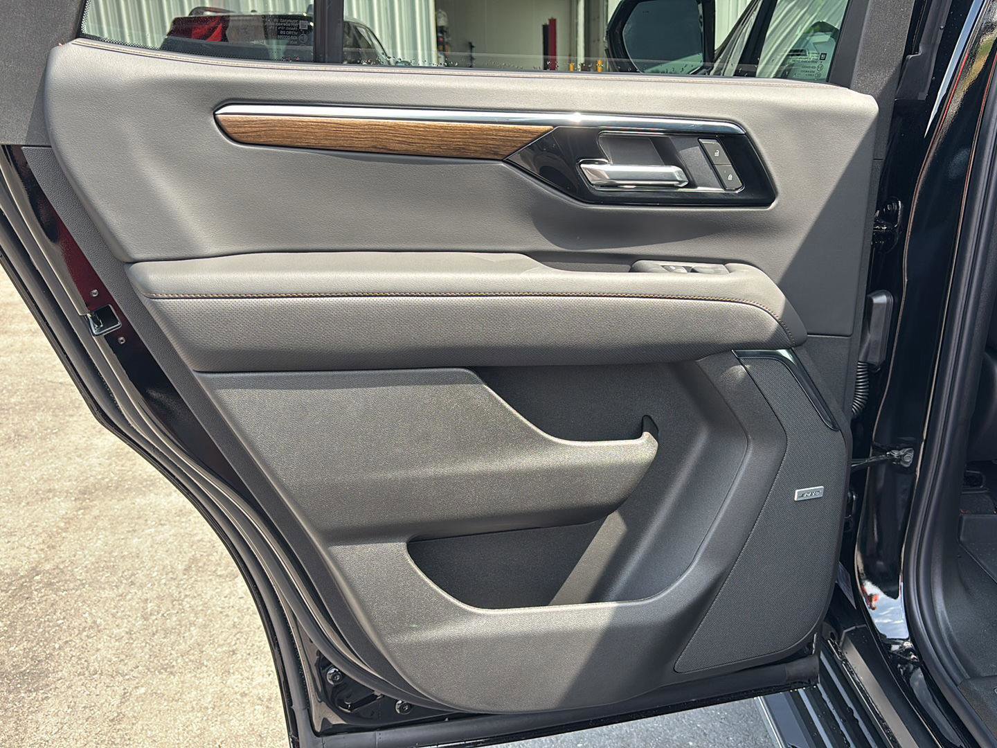 New 2025 Chevrolet Tahoe High Country image 19