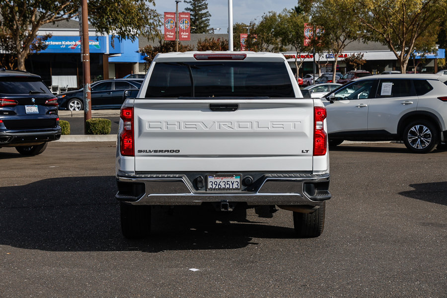 Used 2022 Chevrolet Silverado 1500 LT RWD image 3
