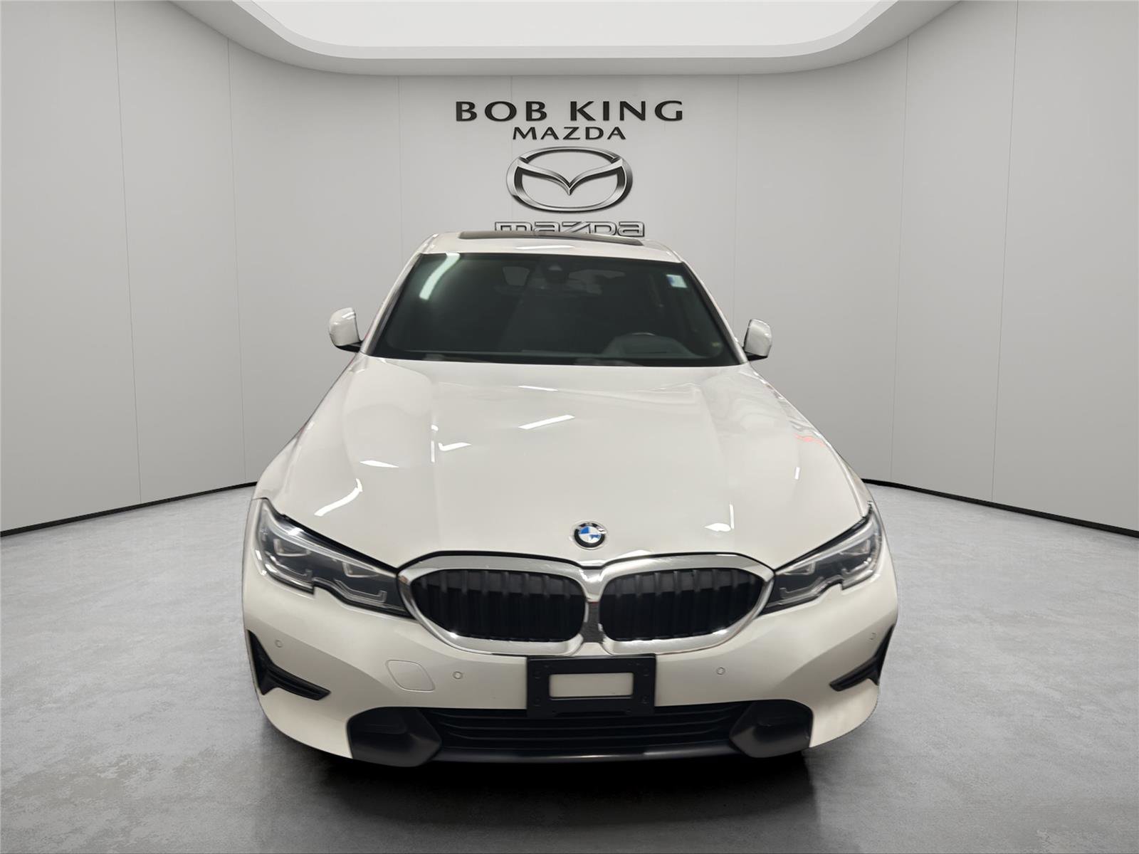 Used 2020 BMW 330i xDrive Sedan w/ Premium Package image 8
