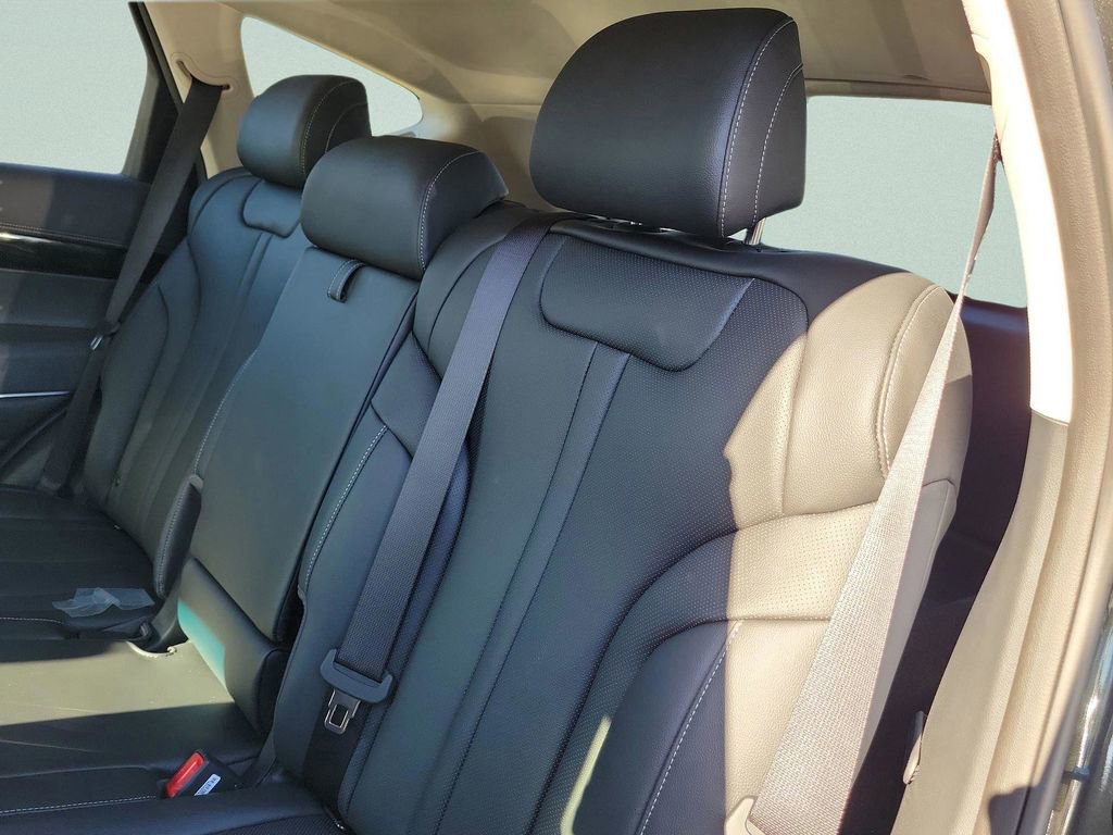 Used 2025 Genesis GV80 2.5T Standard image 30