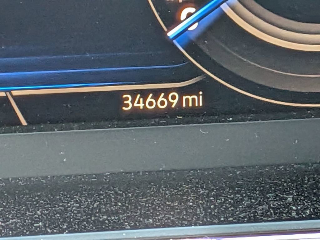 Used 2022 Volkswagen Tiguan SEL R-Line image 20