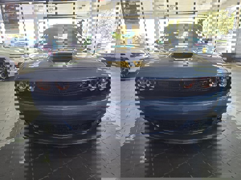 Used 2021 Dodge Challenger R/T w/ Blacktop Package image 2