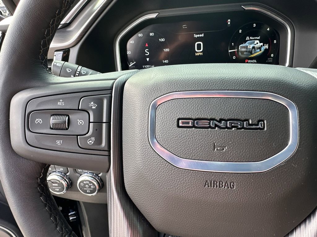 Used 2026 GMC Sierra 2500 Denali Ultimate image 26