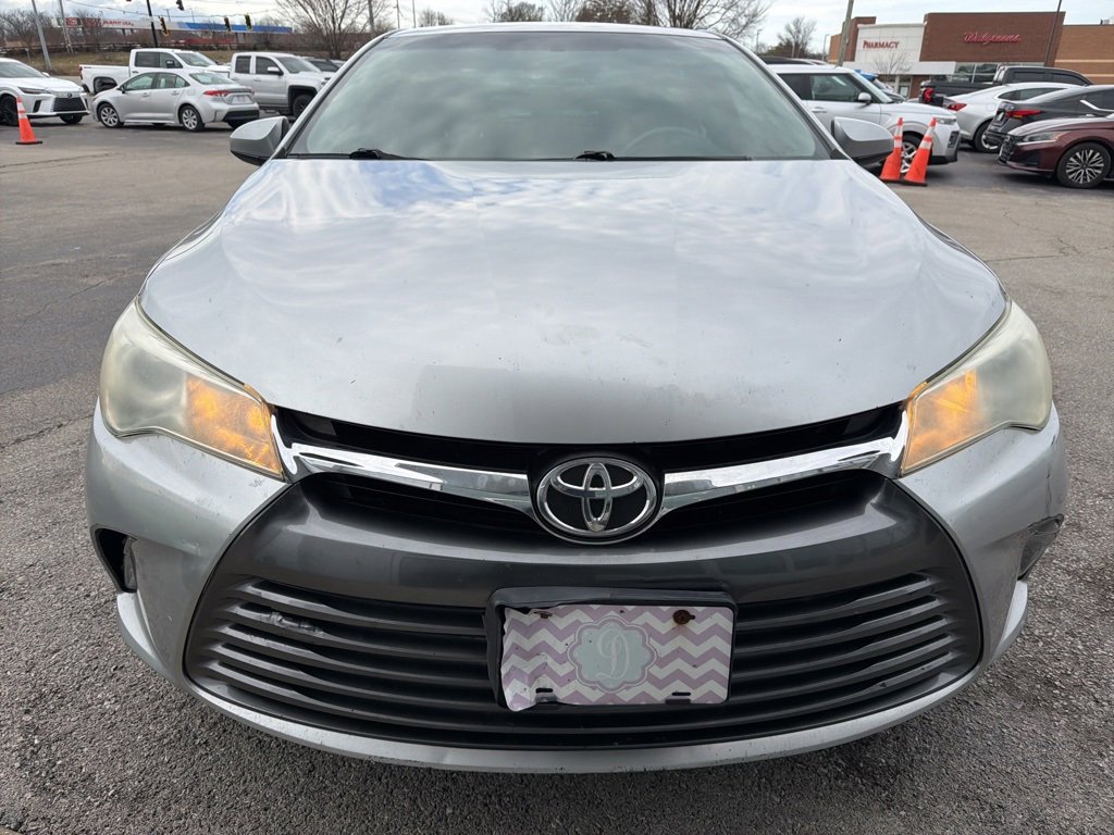 Used 2015 Toyota Camry XLE image 2