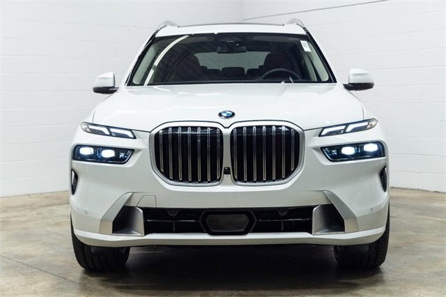 Certified 2025 BMW X7 xDrive40i image 6