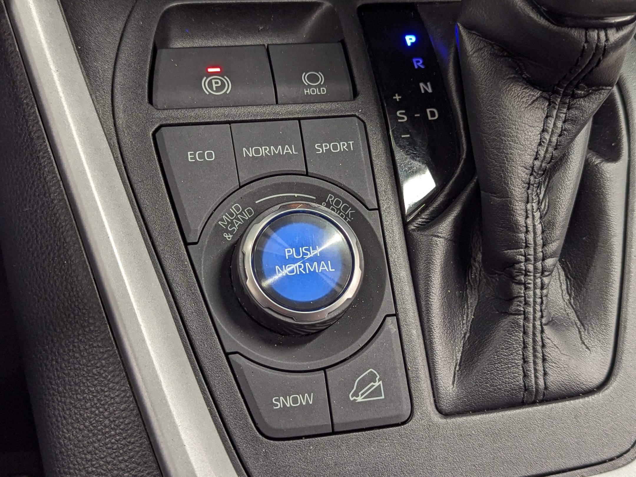 Used 2020 Toyota RAV4 TRD Off-Road image 30