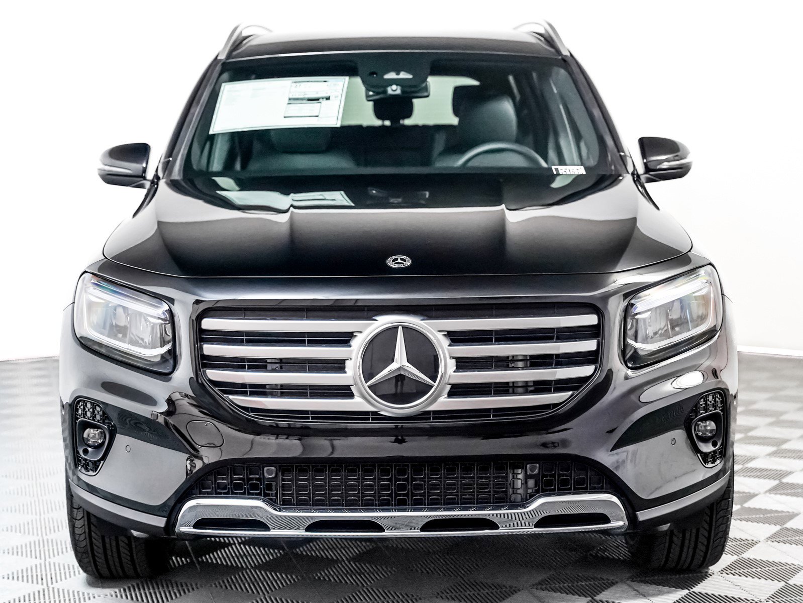 New 2025 Mercedes-Benz GLB 250 4MATIC image 9